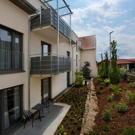 Hotel Zum Gruenen Baum Pfahlheim Exterior foto
